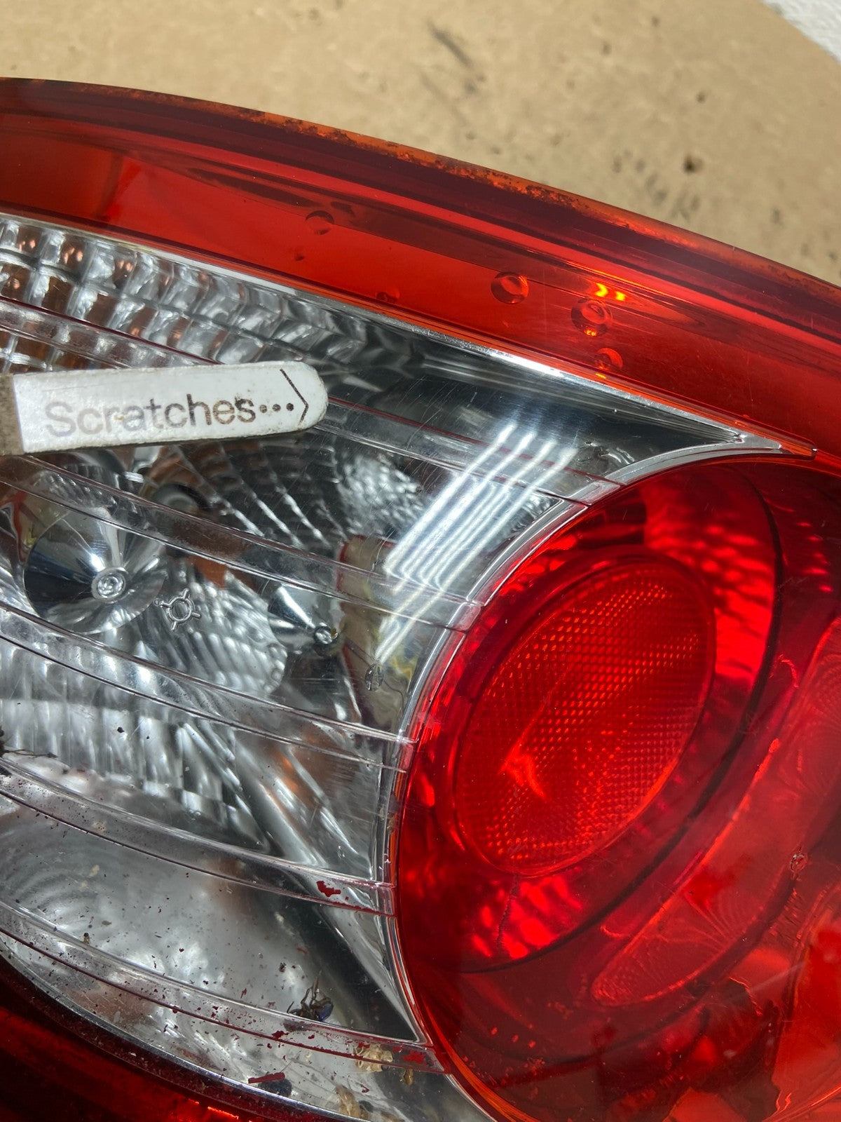 2004 to 2006 Hyundai Elantra Hatchback Left Driver Side Tail Light AF82273