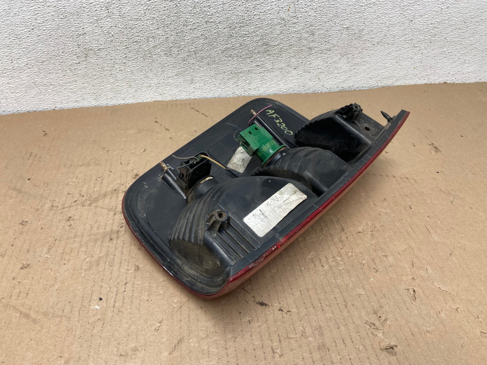 2004 to 2008 Ford F150 F-150 Left Driver LH Side Tail Light AF3200 LK4