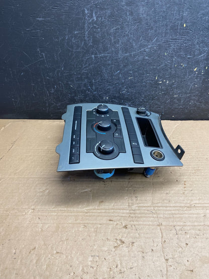 2005 to 2007 Jeep Commander Grand Cherokee A/C Climate Control Bezel AF2069 DG1