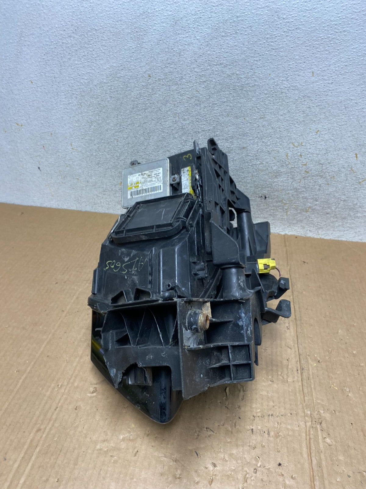 2009 to 2012 Audi Q5 Right Passenger RH Side Xenon HID Headlight AI5605 DW11