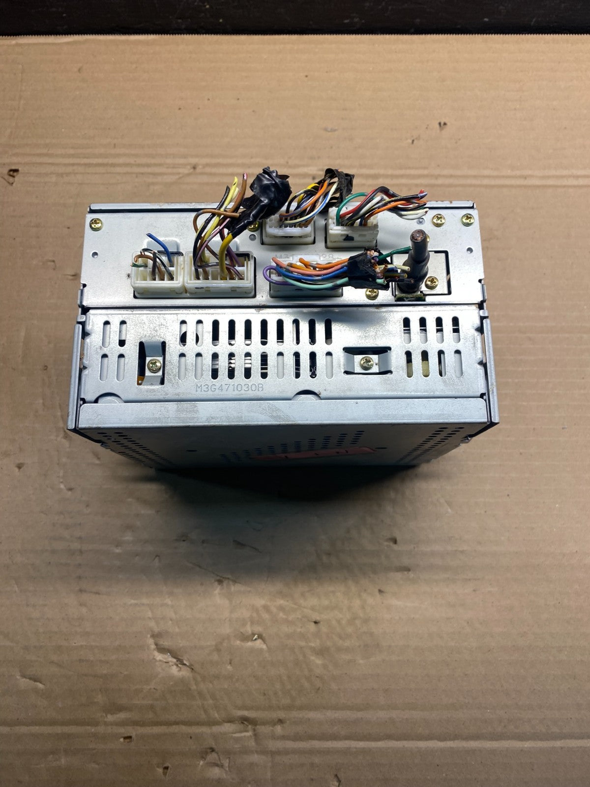 2004 2005 Nissan Titan Radio Stereo Audio CD Player Receiver AD9515 DG5