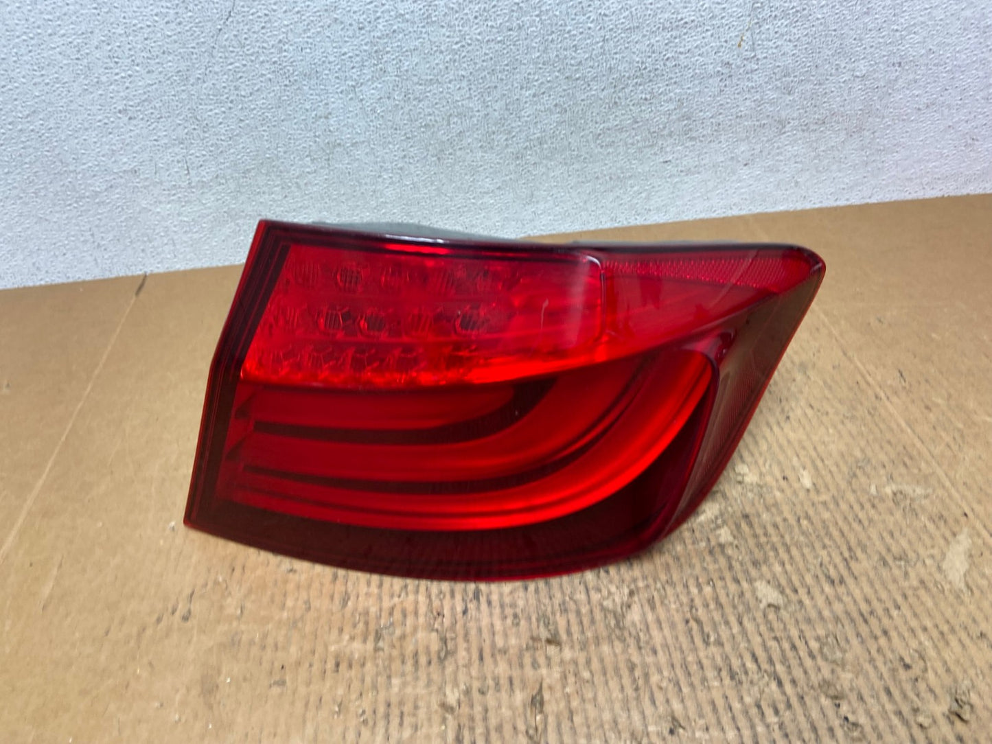 2011 2012 2013 BMW 5 Series F10 Right Passenger Rh Side Tail Light AE2694 LK0