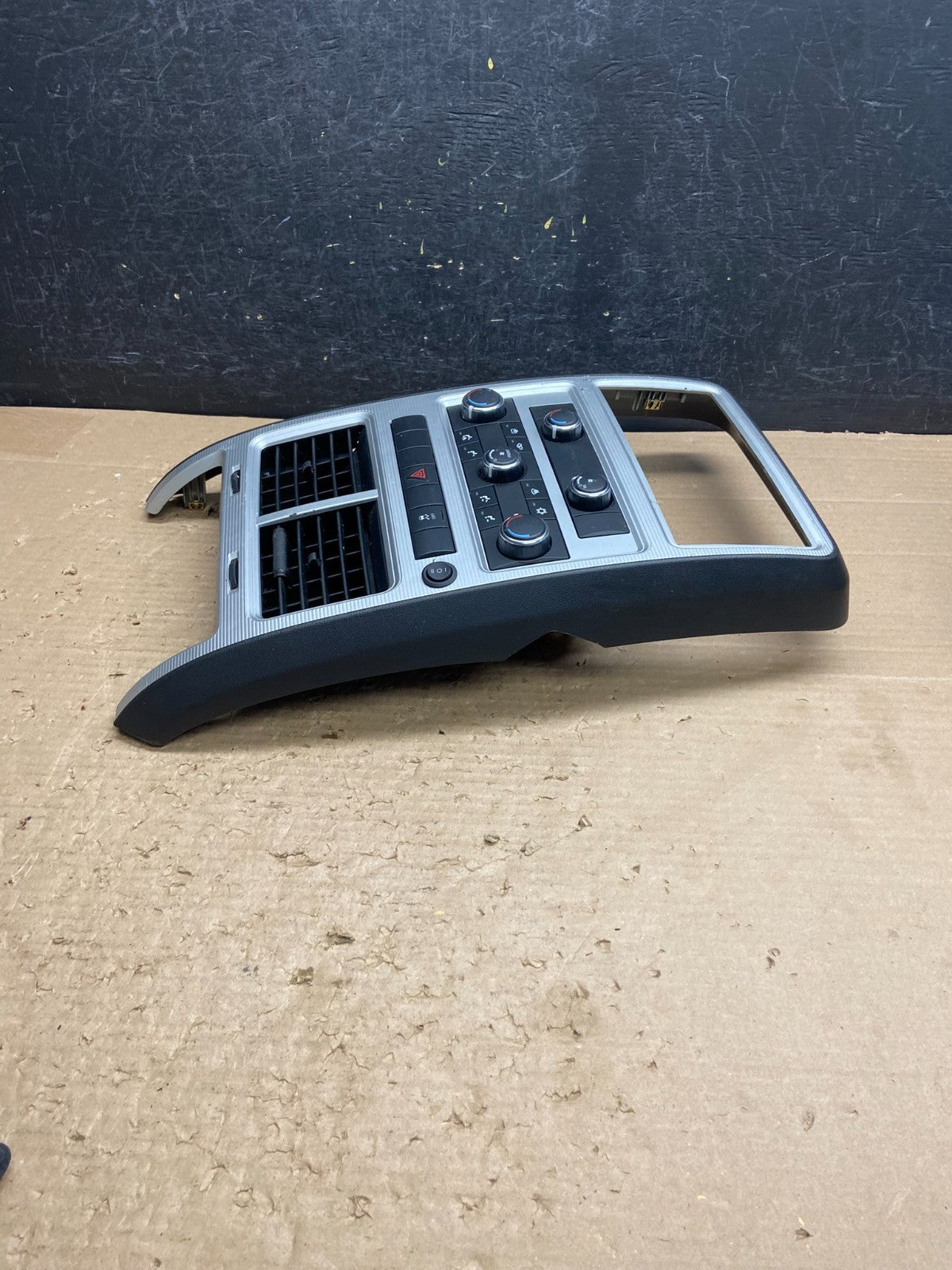 2009 2010 Dodge Journey Center Dash A/C AC Climate Control Bezel Trim AG8587 DG1