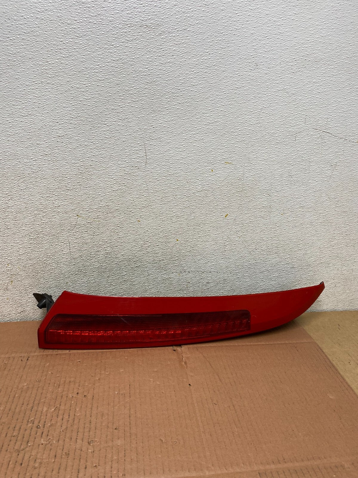 2003 to 2006 Volvo XC90 Left Driver LH Side Upper Tail Light L9895 PS0