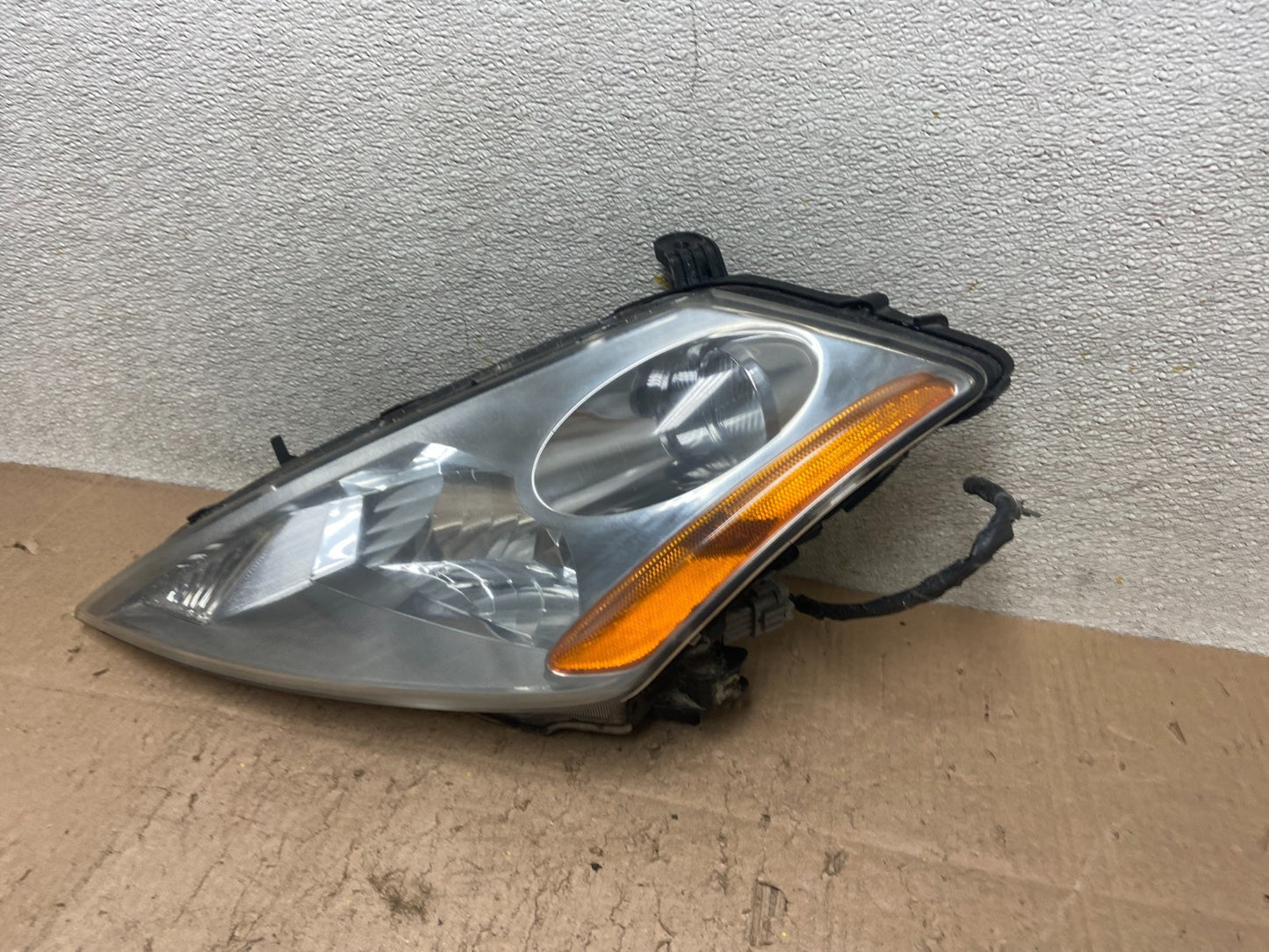 2003 to 2007 Nissan Murano Headlight Halogen Left Driver LH Y4928 DW1