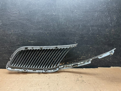 2013 to 2016 Lincoln MKT Right Passenger Side Grille Grill OEM Y6451 DG5