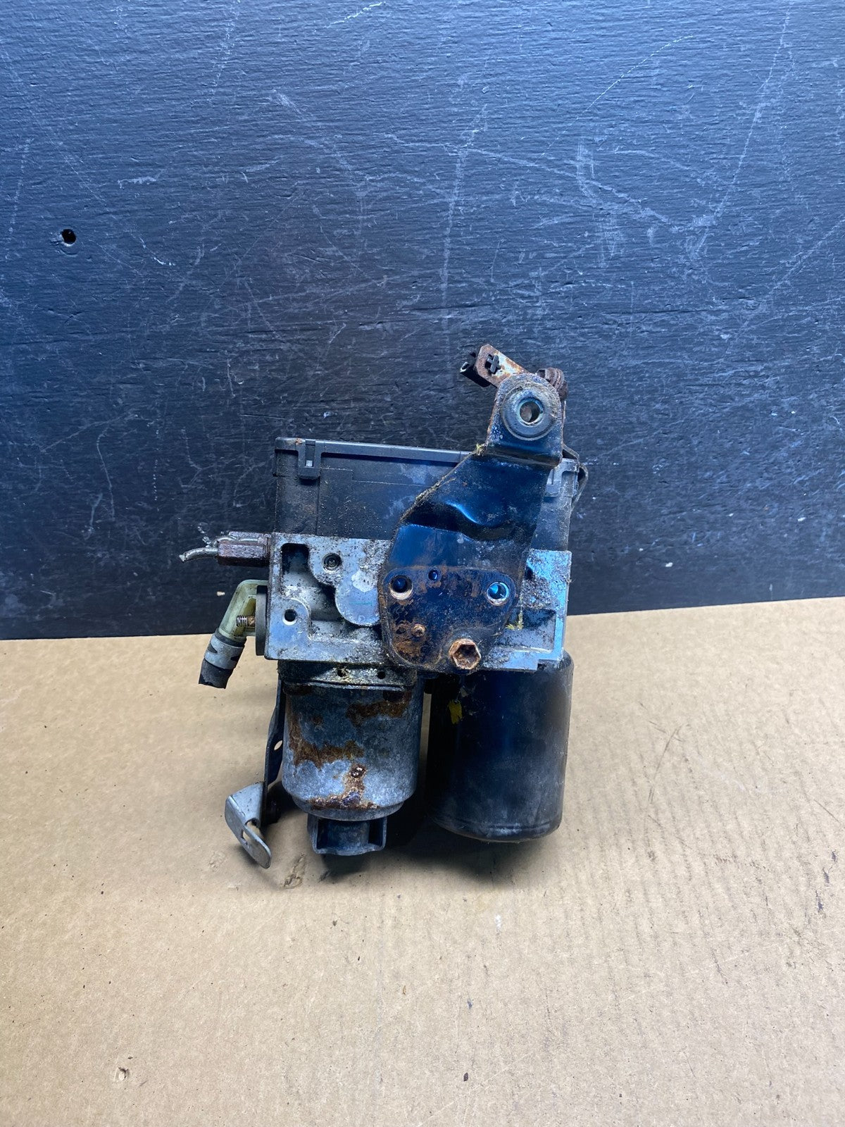 2004 - 2009 Toyota Prius ABS Brake Pump Anti Lock Module AG7221 DG2
