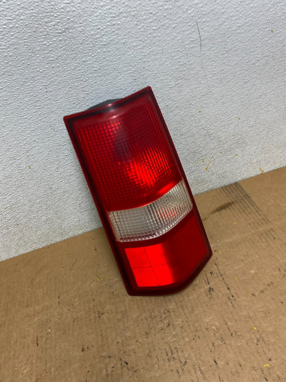 2003 to 2017 Chevrolet Express 1500 Left Driver Side Tail Light Oem N6308 DW2