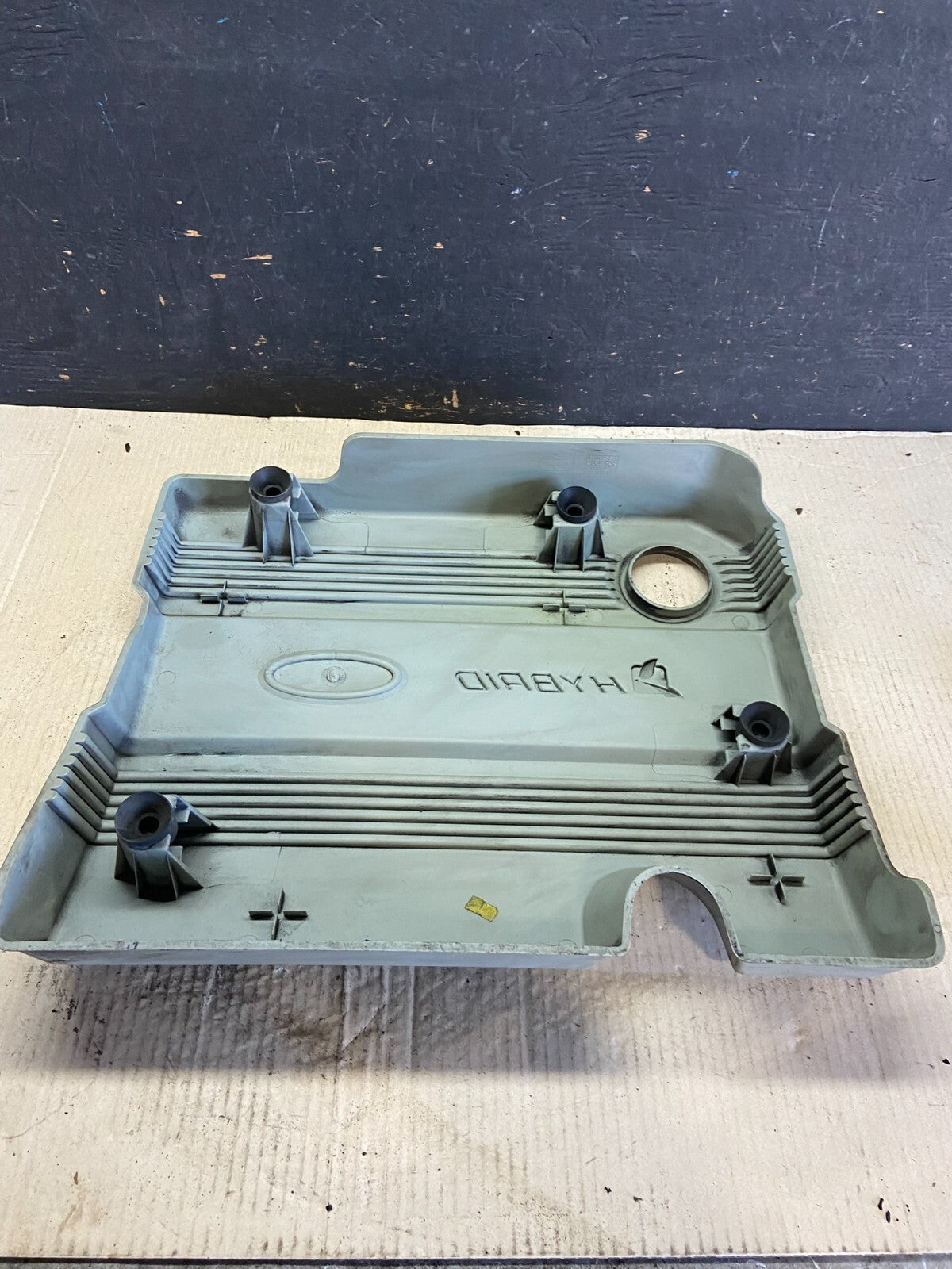 2006 to 2008 Ford Escape Hybrid Engine Motor Cover Oem o7896 DG5