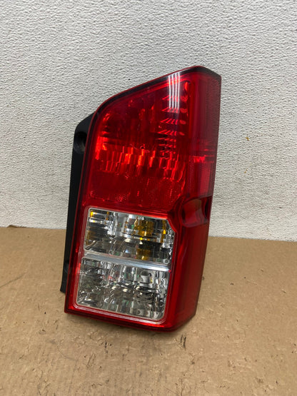 2005 to 2012 Nissan Pathfinder Right Passenger RH Side Tail Light AG1228 LK0