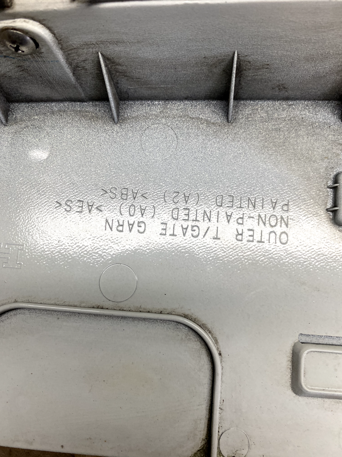 2005 2006 2007 Honda Odyssey Rear Trunk Spoiler Gate Oem E3210 DG9