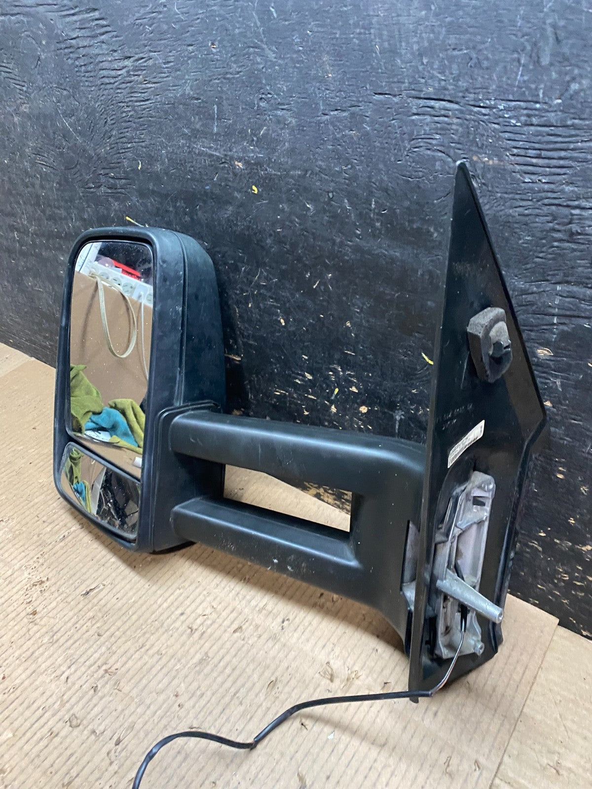 2007 to 2017 Freigtliner Sprinter  Left Driver View Door Mirror OEM W5914 MS12
