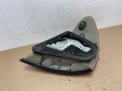 No Led 2003-2006 Mercedes E Class Sedan Right Passenger Tail Light AE9790 LK7