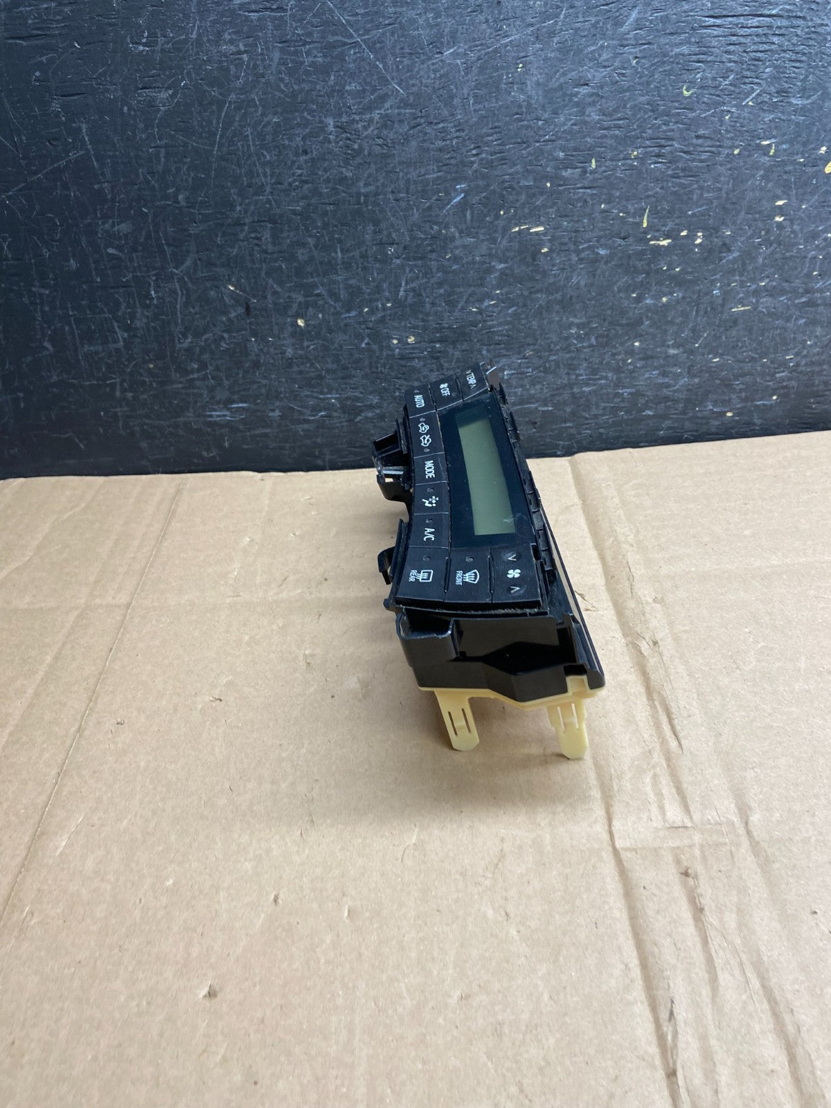 2010 to 2015 Toyota Prius A/C Heater Climate Control Unit Switch ai6003 DG2