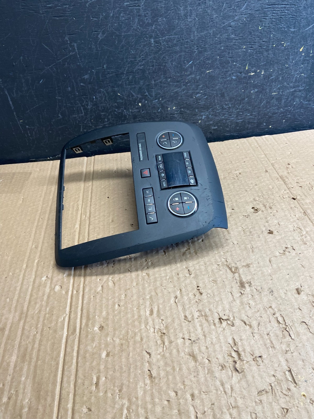2008 to 2012 Buick Enclave AC Heater Climate Control Unit AF6458 DW1