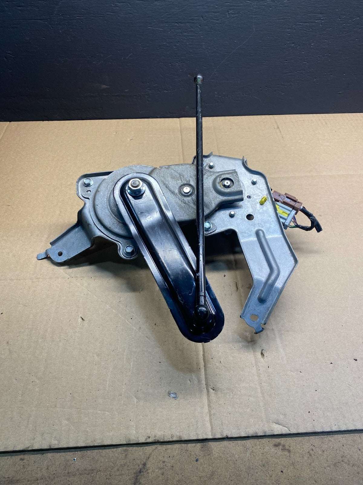 2013 to 2019 Acura RDX Rear Liftgate Wiper Motor OEM AB4198 DG4