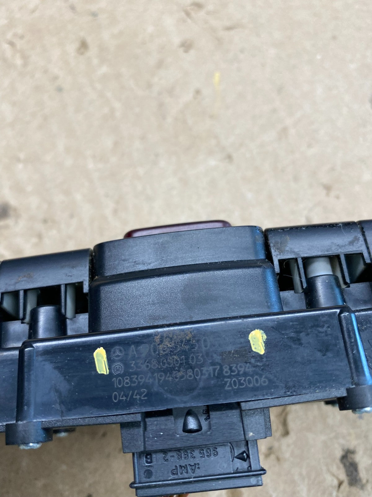 2006-2011 Mercedes Dodge Sprinter Center Hazard Door Lock Unlock Switch AC6419 D4