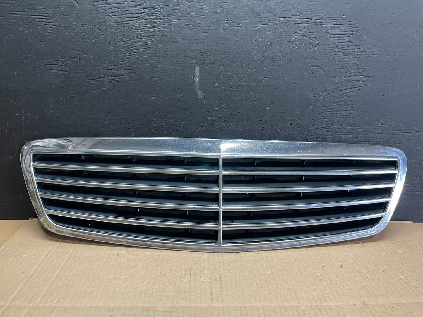 2000 to 2002 Mercedes-Benz S-Class S500 S430 Front Upper Grille AB76430