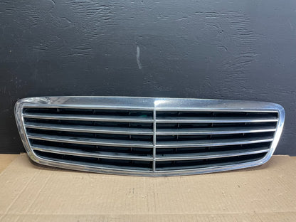 2000 to 2002 Mercedes-Benz S-Class S500 S430 Front Upper Grille AB76430
