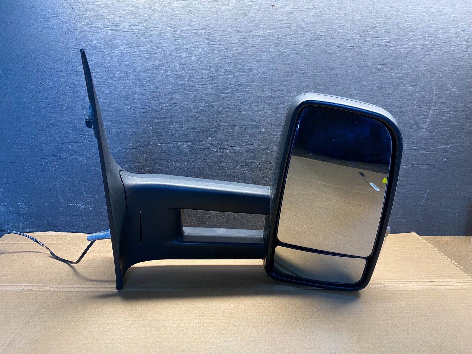 2007 - 2017 Mercedes-Benz Sprinter Right Passenger View Door Mirror OE AC8735 DG9
