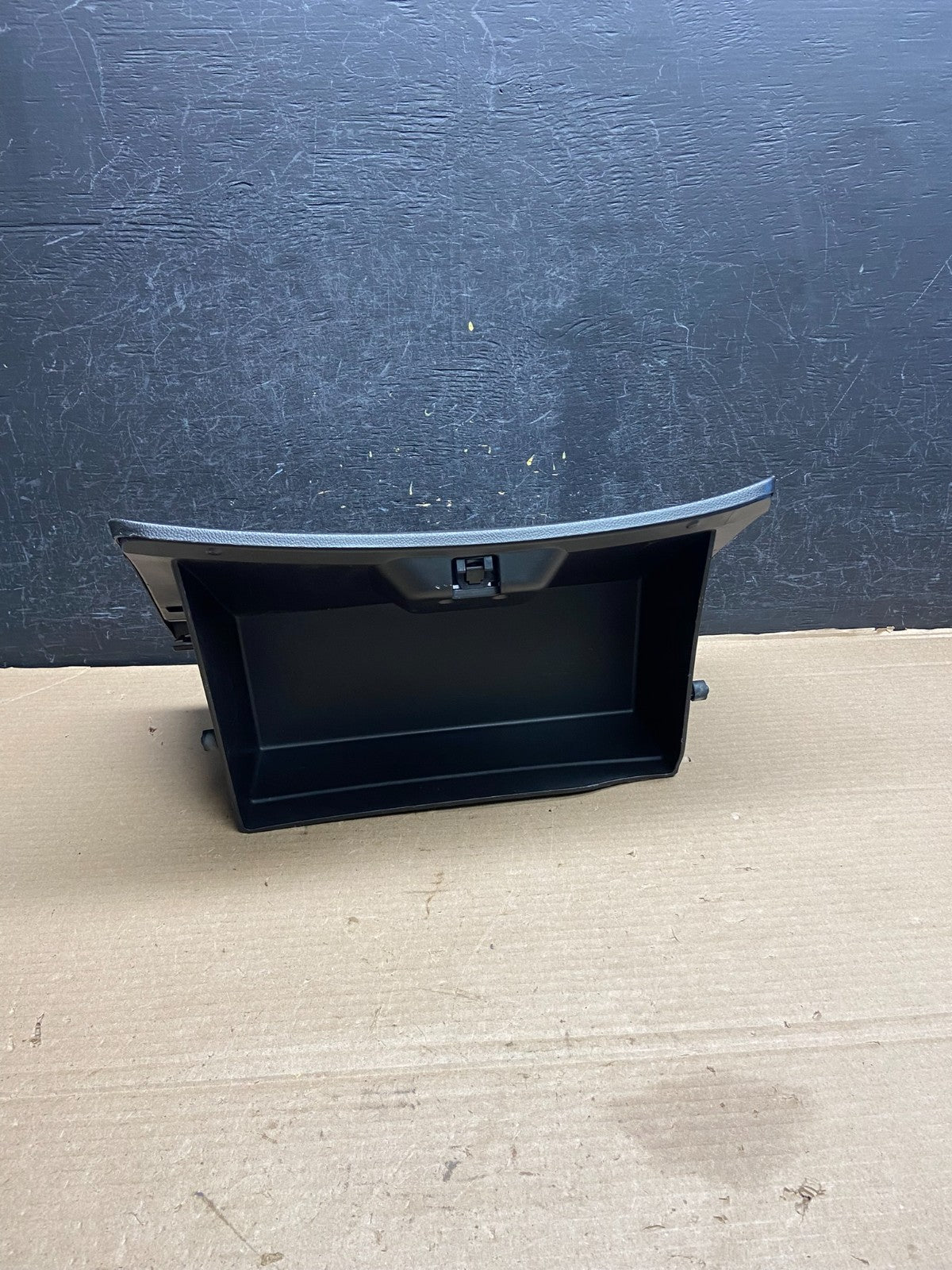2012 - 2020 Chevrolet Sonic Right Passenger Glove Box Dash Storage AH1590 DG3