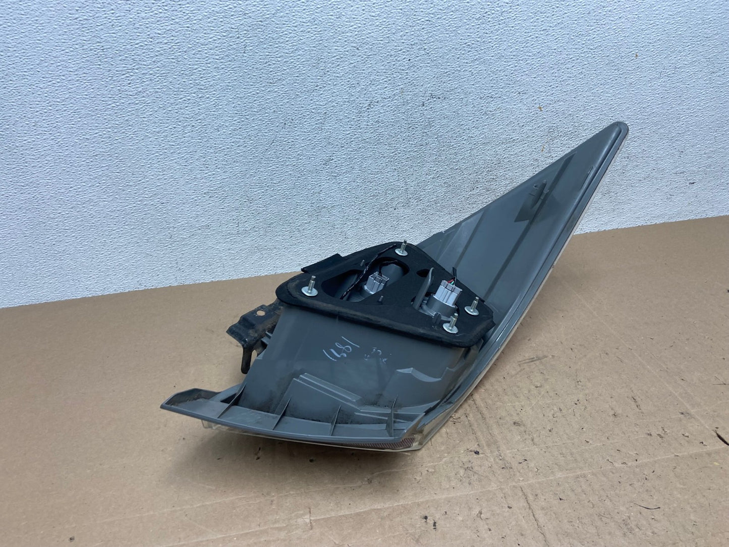 2008 to 2012 Honda Accord Sedan Tail light Right Passenger RH Side AE6098 LK4