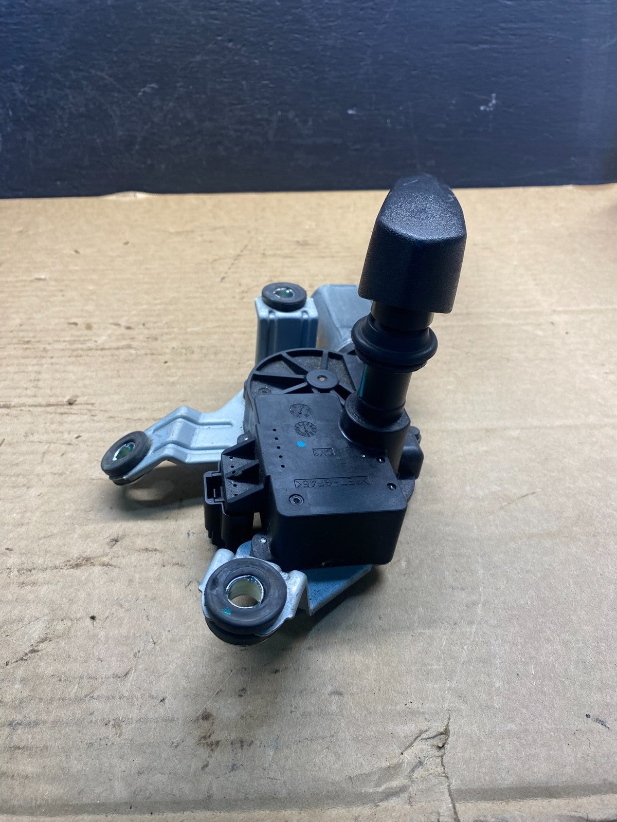 2010 to 2016 Cadillac SRX Rear Windshield Washer Wiper Motor AC7986 DG4