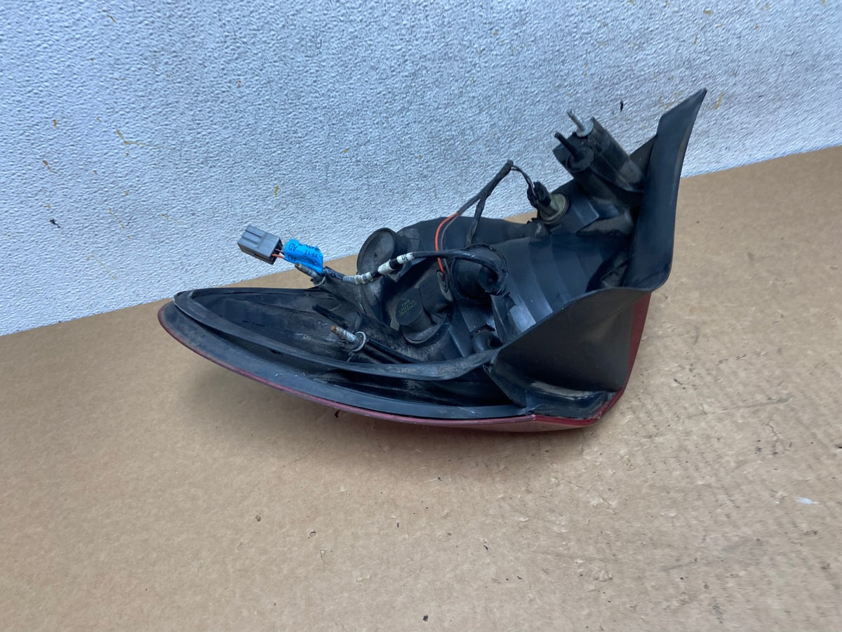 2000 2001 2002 2003 Ford Taurus Left Driver Lh Side Tail Light AI3438 LK5