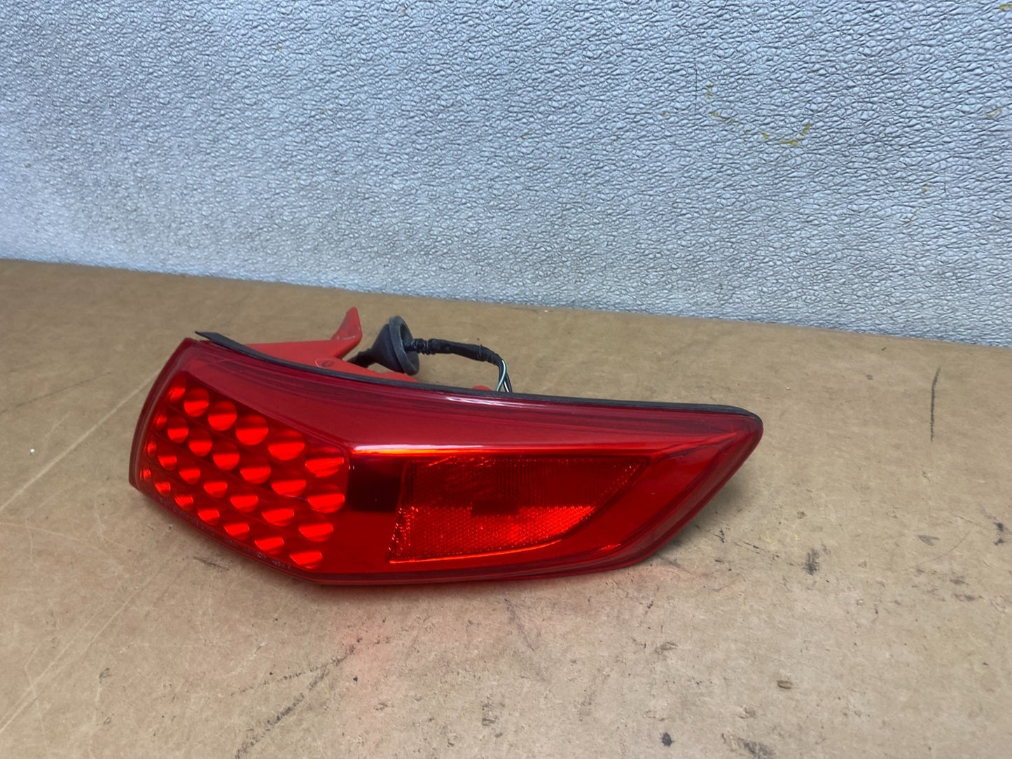 2003 to 2008 Infiniti FX35 FX45 Right Passenger RH Side Tail Light OEM X5280 DW1