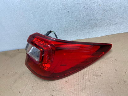 2015 - 2019 Subaru Outback Right Passenger RH Tail Light AE9319 LK1