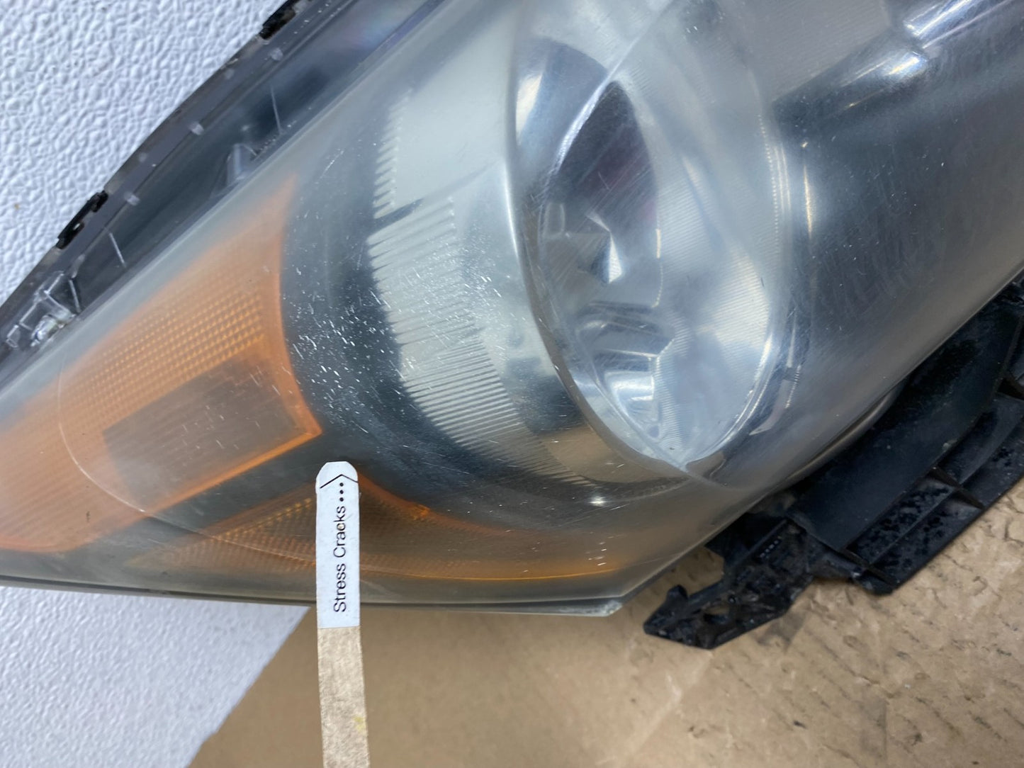 2008 to 2012 Honda Accord Sedan Right Passenger RH Headlight AB8431 DW4
