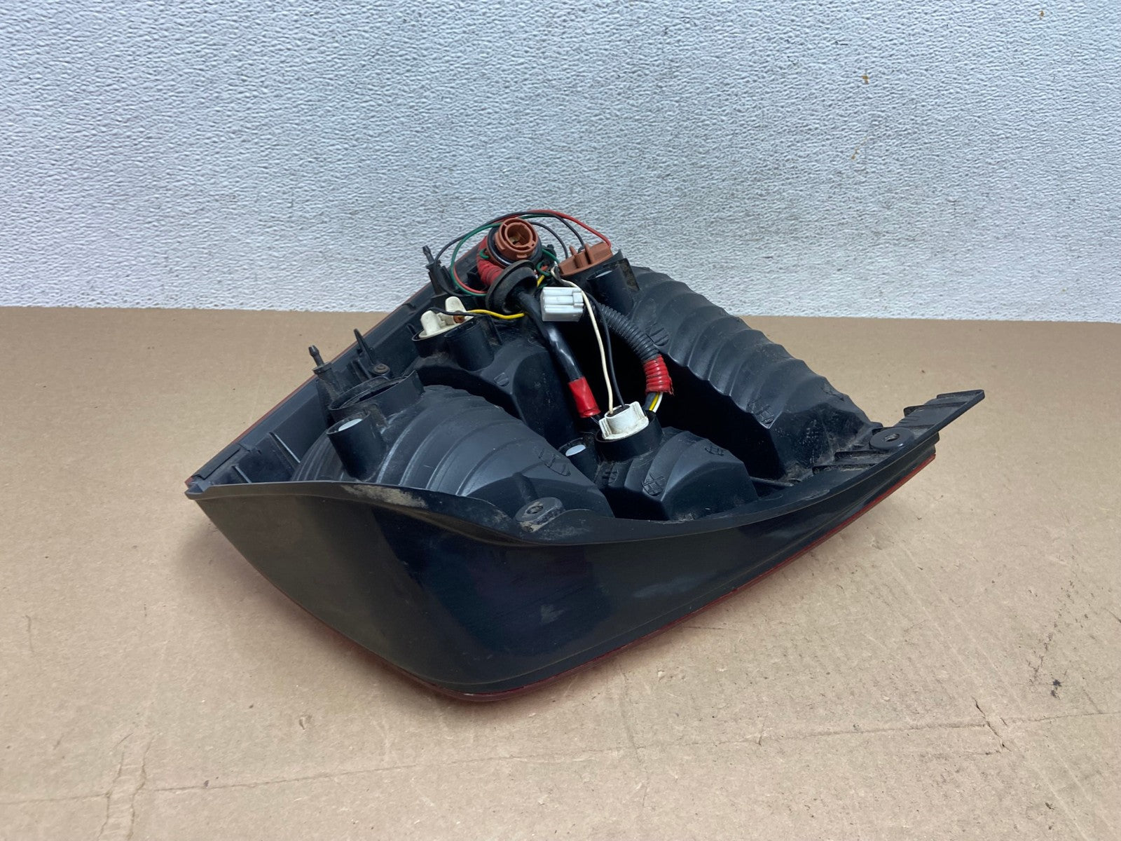 2007 2008 2009 Kia Sorento Left Driver LH Side Tail Light AE6732 LK4