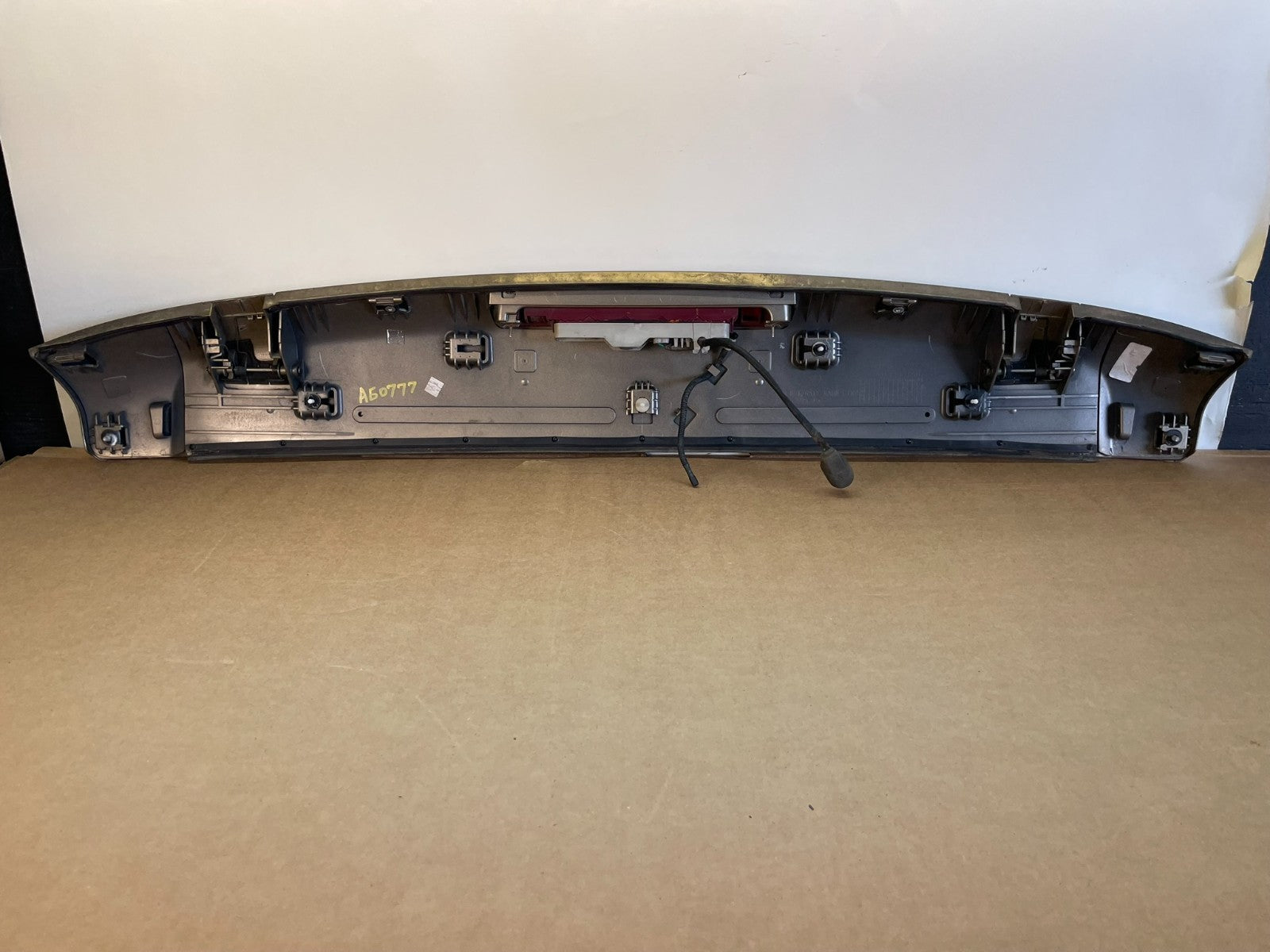 2009 to 2015 Honda Pilot Rear Trunk Spoiler Gate AG0777 DG6
