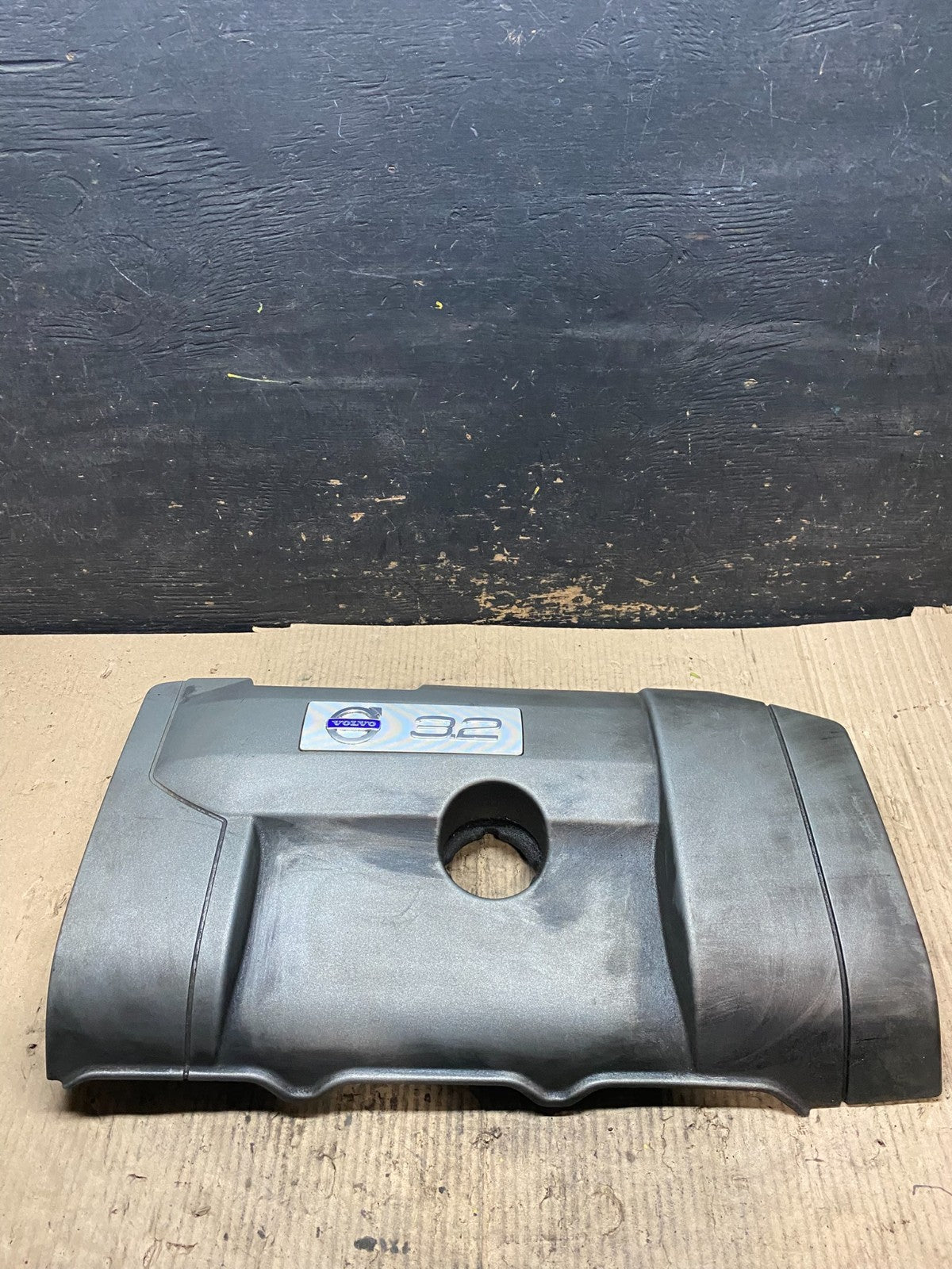 2007 to 2014 Volvo XC90 3.2L Upper Top Engine Motor Dust Cover v4082 DG0