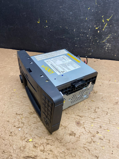 2009-2012 Mercedes X164 GL550 ML500 Radio Navigation Screen Display W6364 DG3