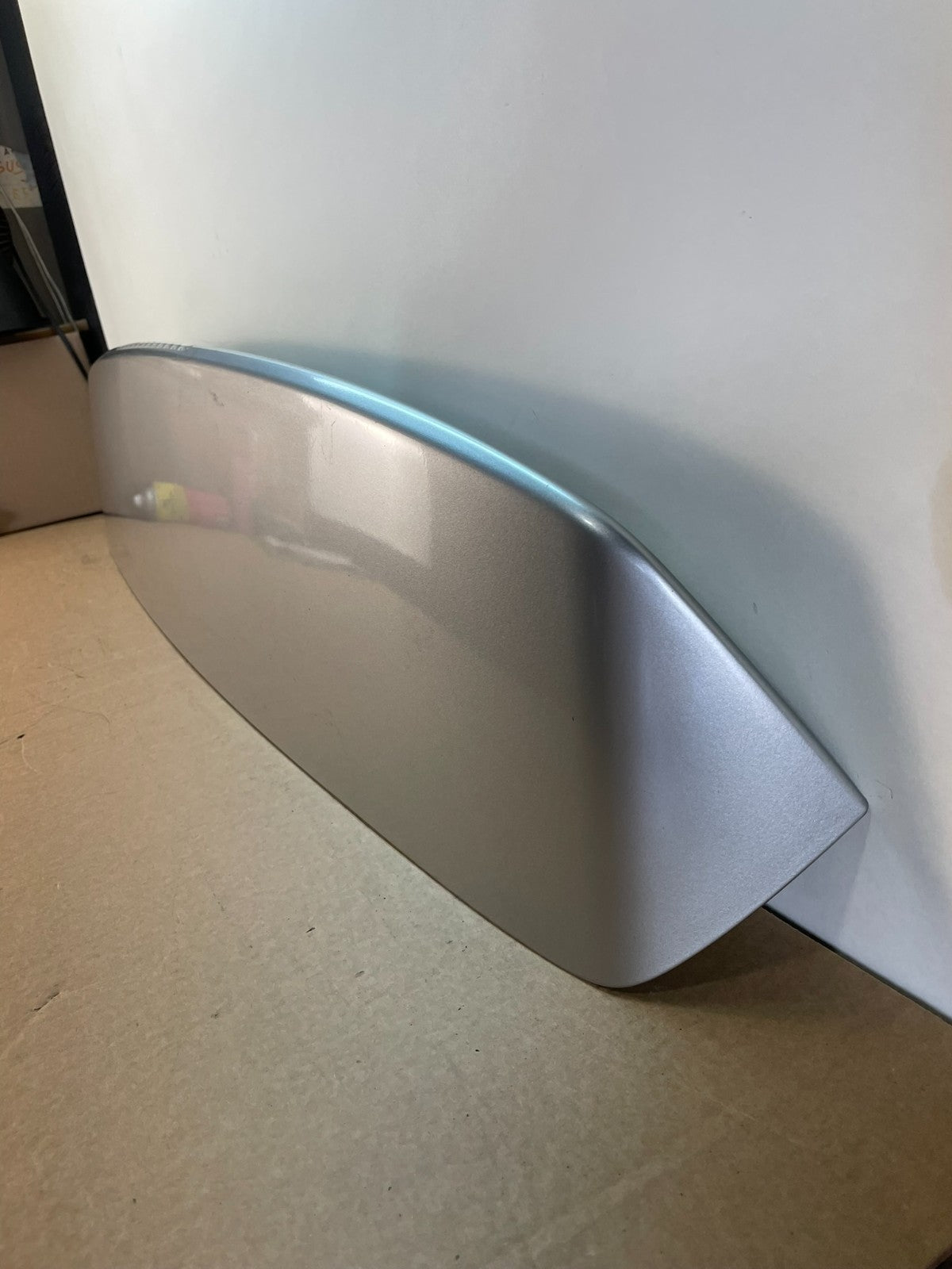 2006 to 2007 Subaru Tribeca B9 Rear Spoiler Wing AH0025 DG1
