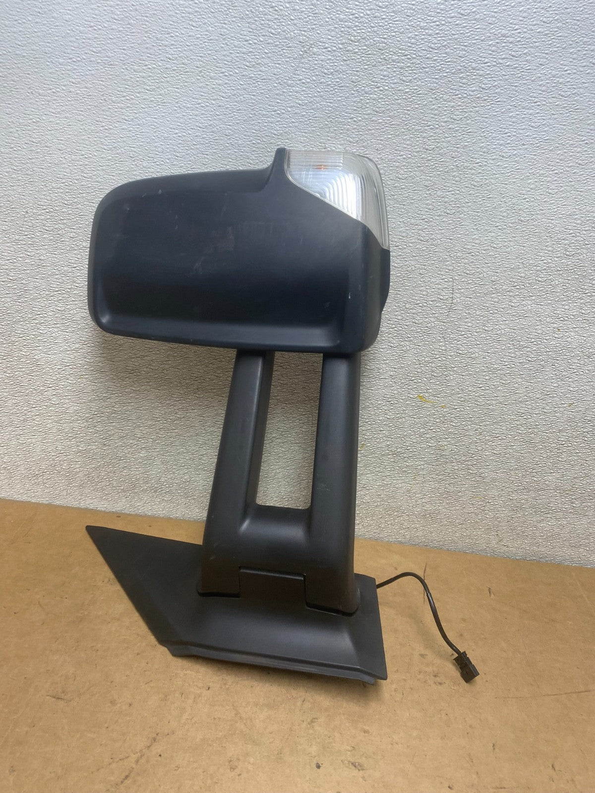 2007 to 2018 Mercedes-Benz Sprinter Left Driver Side View Door Mirror X5318 MS0