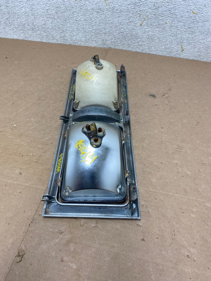 1980 to 1989 Lincoln Town Car Left Or Right HeadLight E0VB-130520-AH P2269 DG6