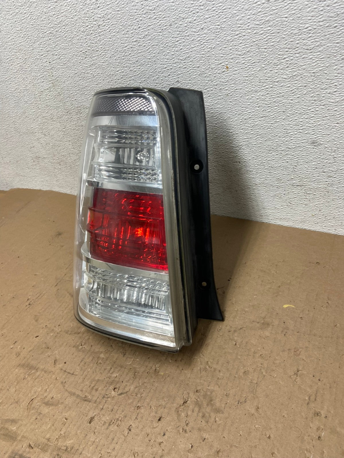 2008 2009 2010 2011 Mercury Mariner Left Driver Lh Side Tail Light AD7813 LK1