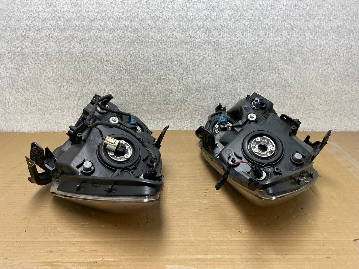2008 2009 2010 Honda Odyssey Left+Right Set Halogen Headlights AH0550 DW12