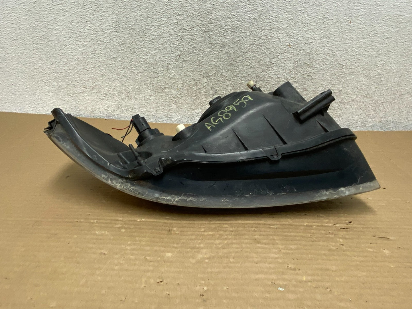 2004 - 2006 Nissan Sentra Halogen Left Driver LH Headlight AG8959 DW7
