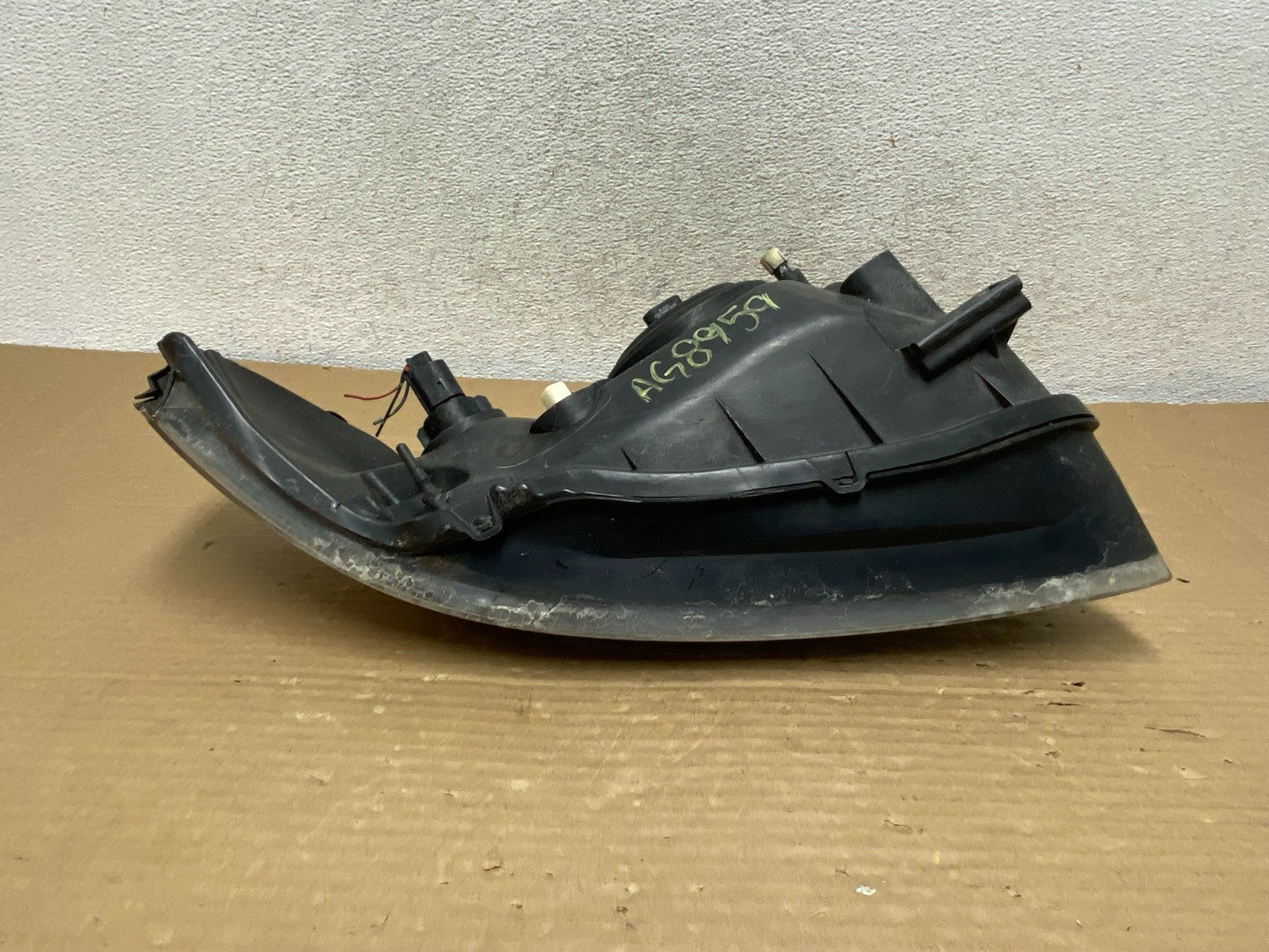 2004 - 2006 Nissan Sentra Halogen Left Driver LH Headlight AG8959 DW7