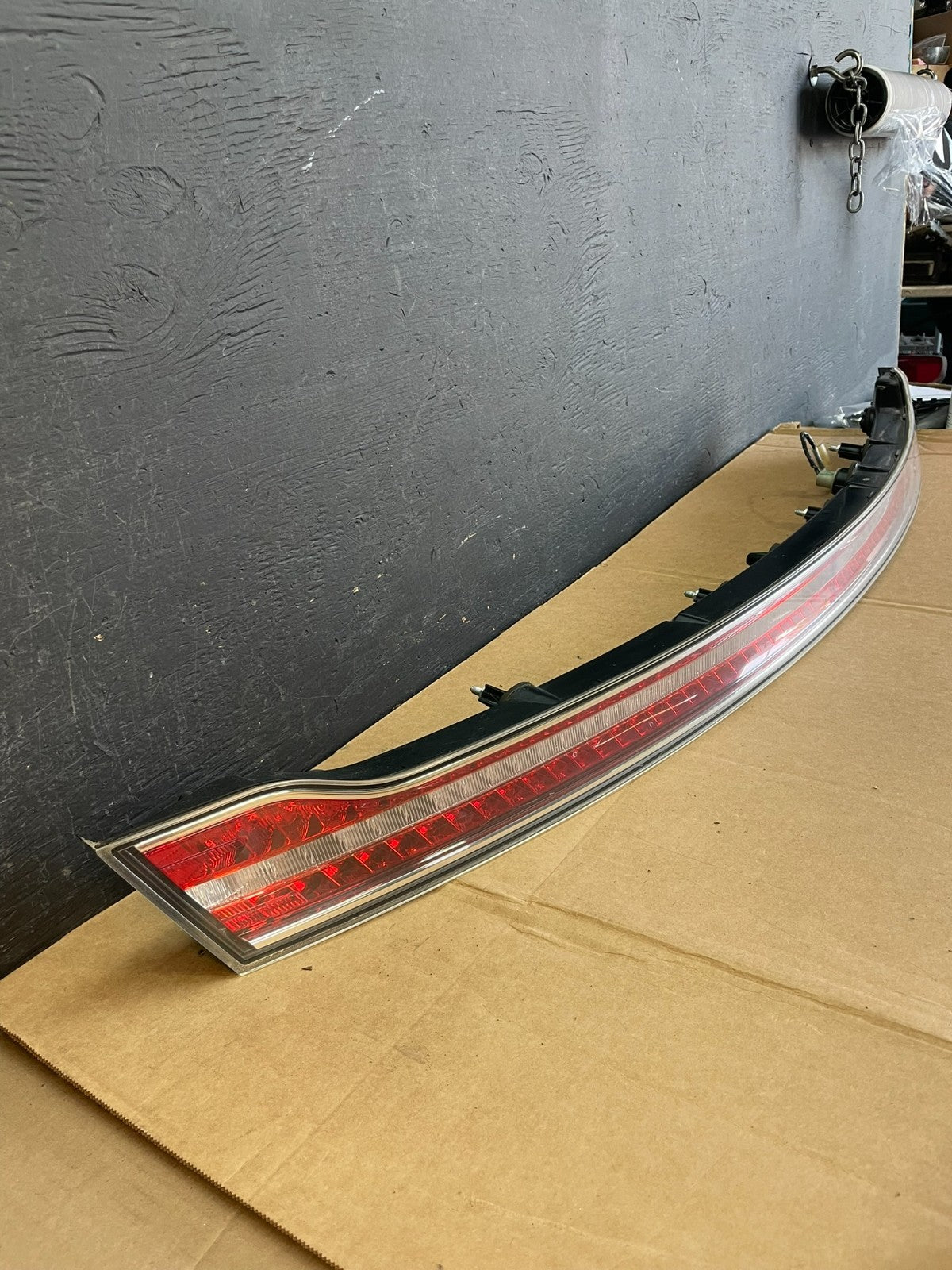 2013-2019 Lincoln MKZ Rear Center Trunk Tailgate Tail Light ae0864 DG2