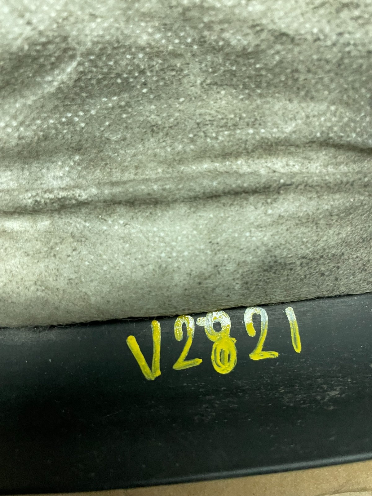 2004 to 2009 Mazda 3 DOHC 16 VALVE Engine Shield Top Cover Oem V2821 DG9