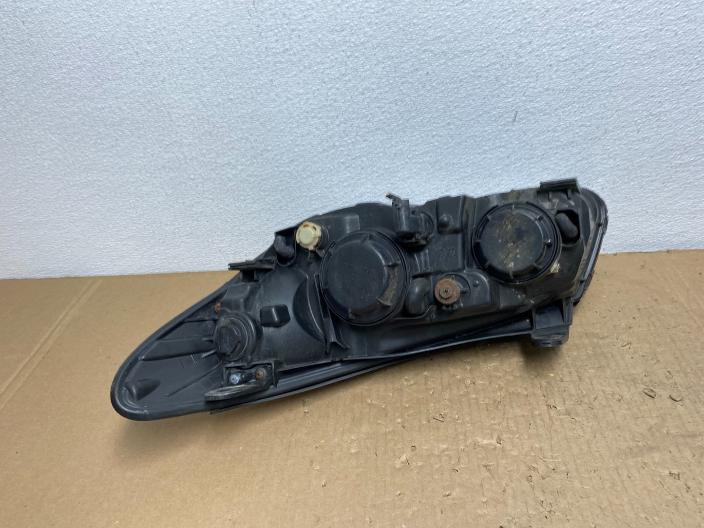 2007 2008 2009 2010 Hyundai Elantra Right Passenger Side Headlight AB6677 DW4