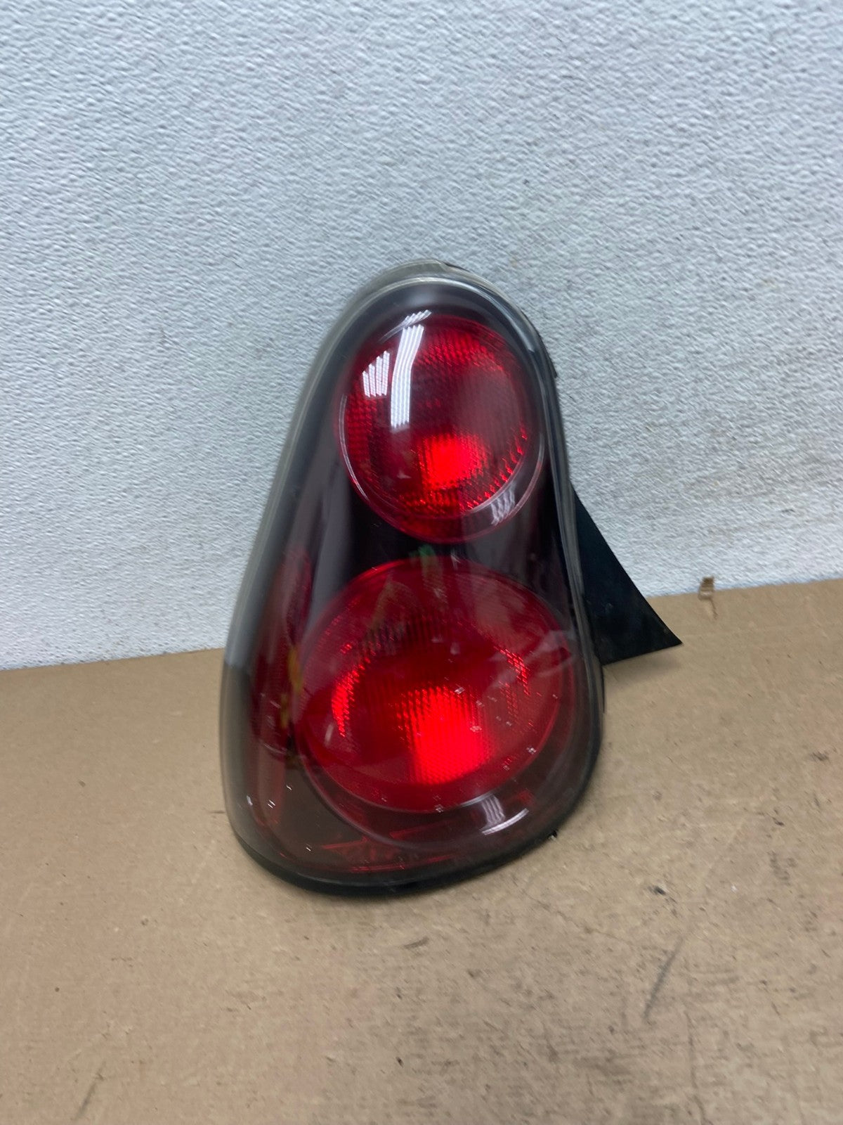 2000 to 2005 Chevrolet Monte Carlo Left Driver LH Side Tail Light AF5120 LK0