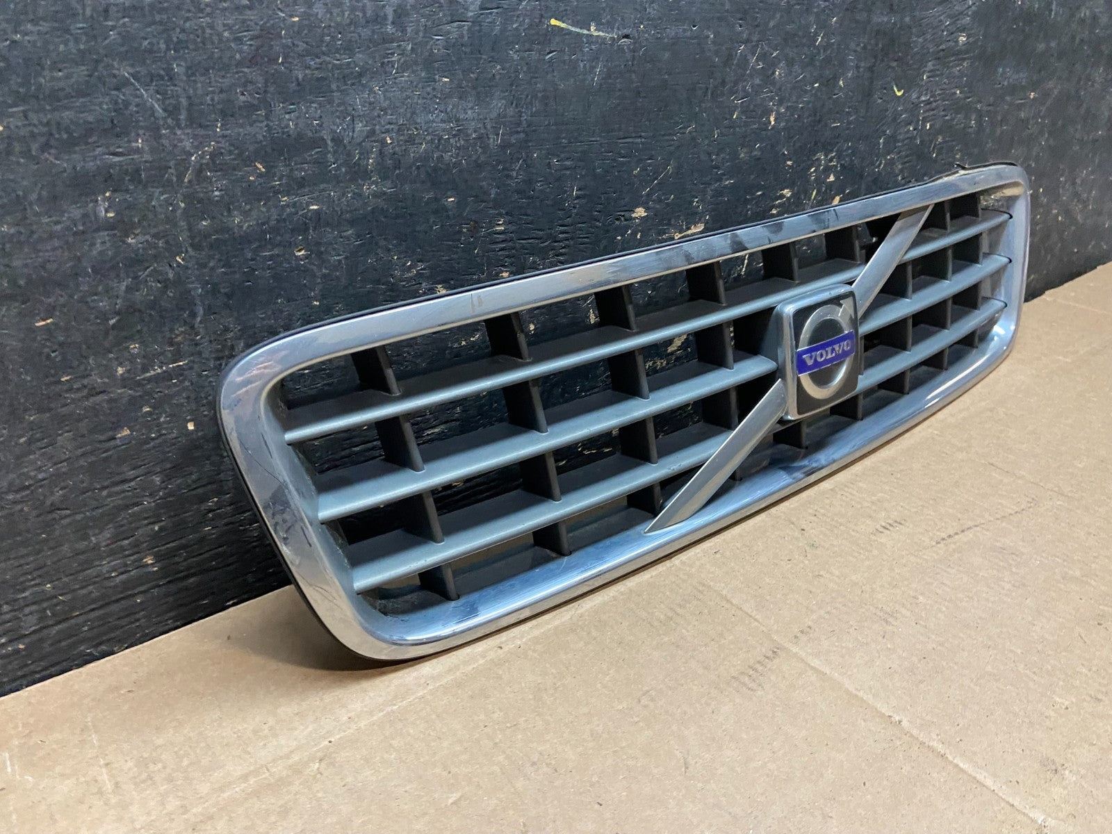 2003 to 2013 Volvo XC90 Front Upper Grill Grille Oem y9419 DG1