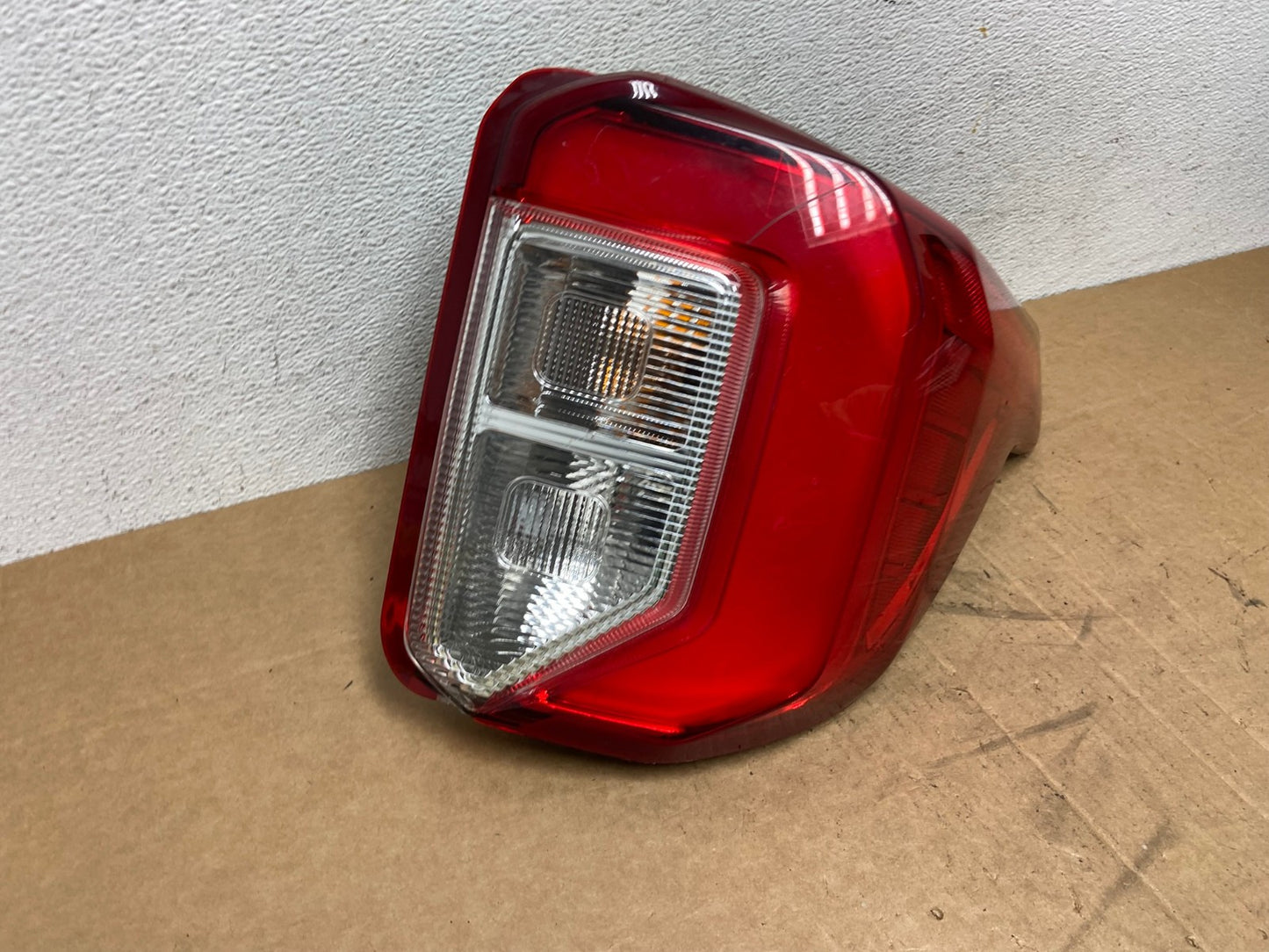 2020 2021 2022 2023 Ford Explorer Right Passenger Side Tail light AD6248 LK2