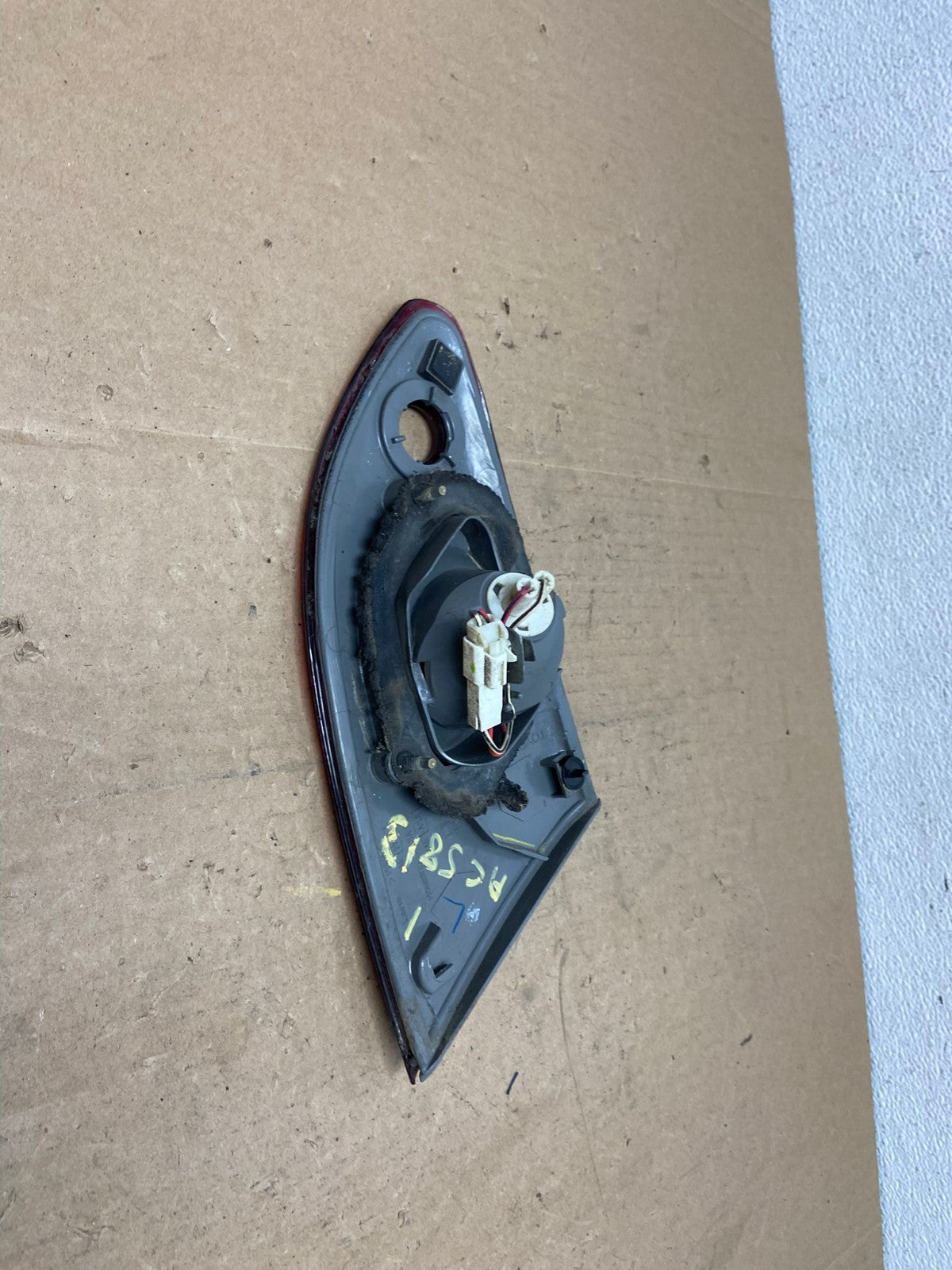 2001 2002 Toyota Corolla Right Passenger RH Side Inner Tail light AC5813 LK5