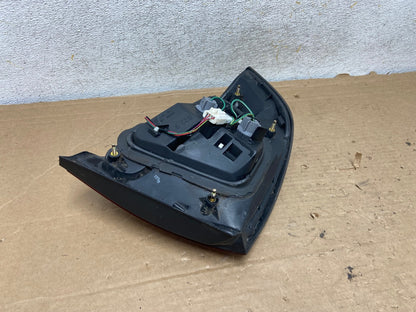2000 2001 2002 2003 Nissan Sentra Right Passenger Side Tail Light AH8903 LK4